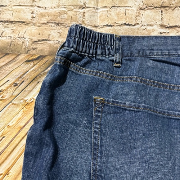 Eddie Bauer Blue Denim Jean Stretch Waist Cuffed Shorts - Picture 3 of 5